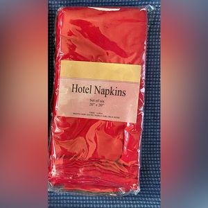 Hotel 💯 Cotton Set of Six (6) NWT Red Napkins
